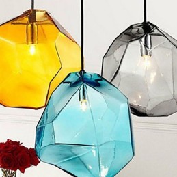 Lámpara colgante cromática de cristal de hielo con forma de diamante