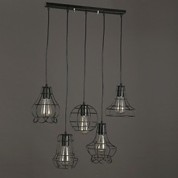 Lámpara de araña de hierro forjado de una sola cabeza con un toque original para restaurar formas antiguas.